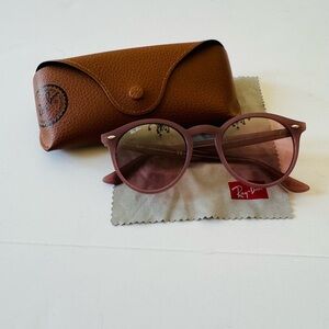 Ray-Ban pink round sunglasses - RB 2180 6239/7E 49021 145 2N - like new